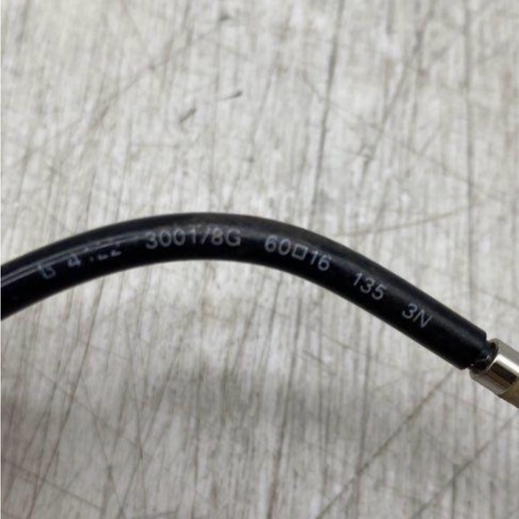 Burberry Black Oversized Sunglasses - Picture 4 of 5